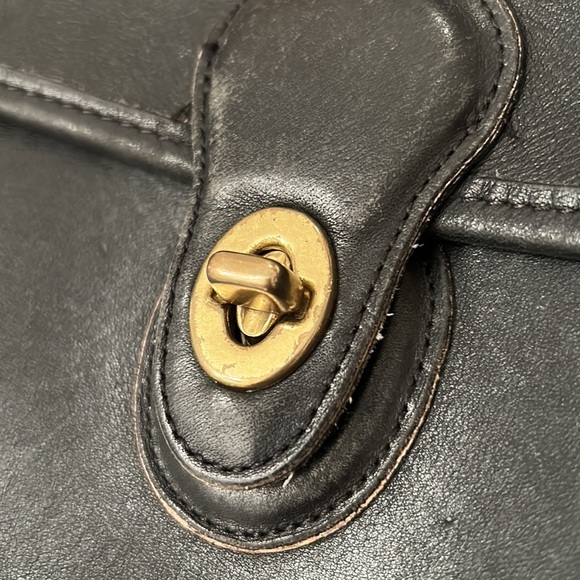 Vintage Coach Station Willis Bag in black - Picture 3 of 14